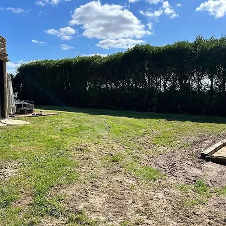 Au Haras La Belle Vakantiehuis Emanville